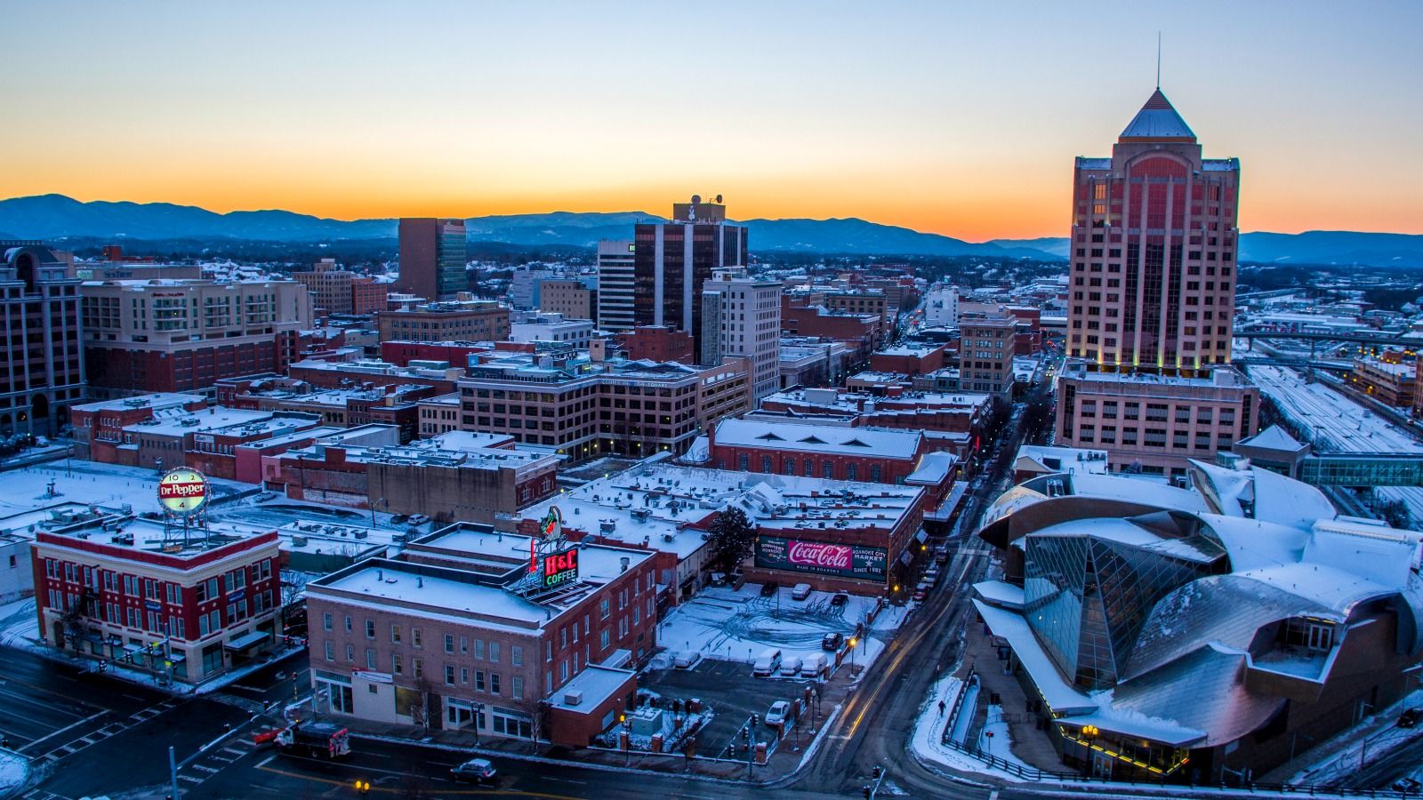 Downtown Roanoke with Snow Virginia vacation, Travel photography